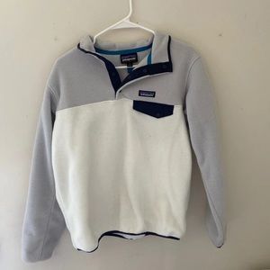 Patagonia grey and white fleece